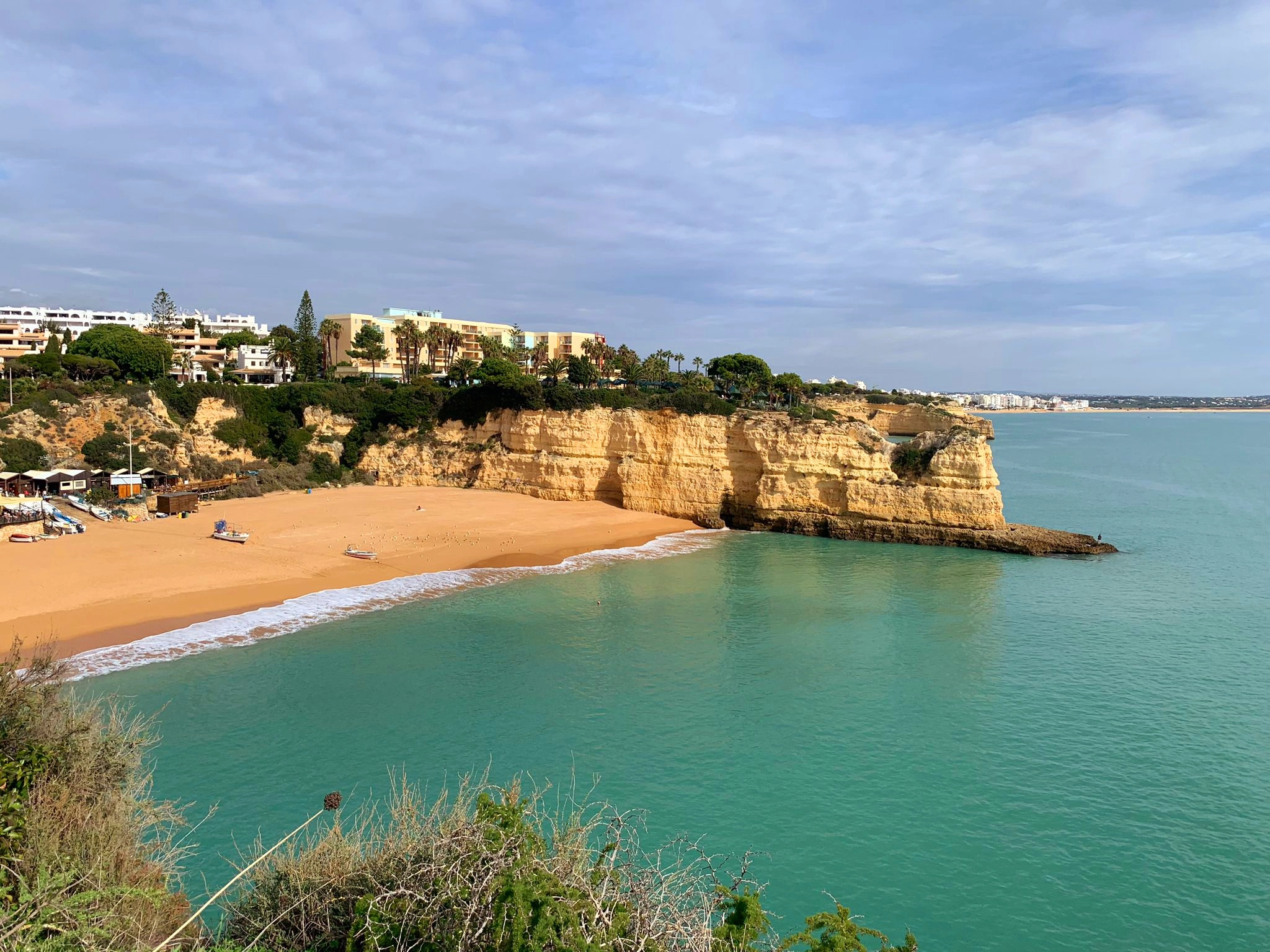 Fietsvakantie Algarve – gouden kliffen en helderblauw zeewater