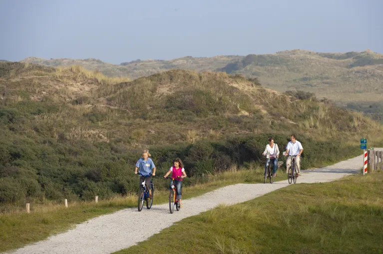 Fietsvakantie met Kinderen Nederland – Den Haag, Tulpenvelden &amp; Strand Noordwijk